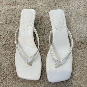 Ardene LOW HEEL SQUARE TOE HEELED MULES Sandals White